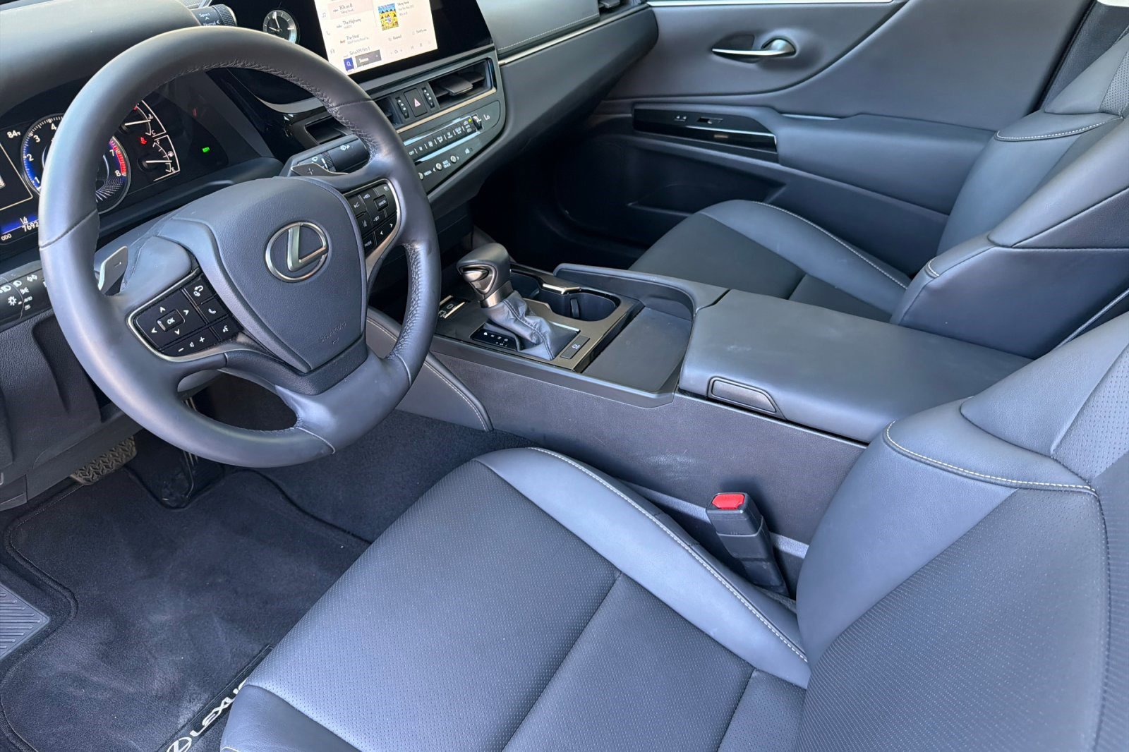 Certified 2025 Lexus ES 350 FWD image 11