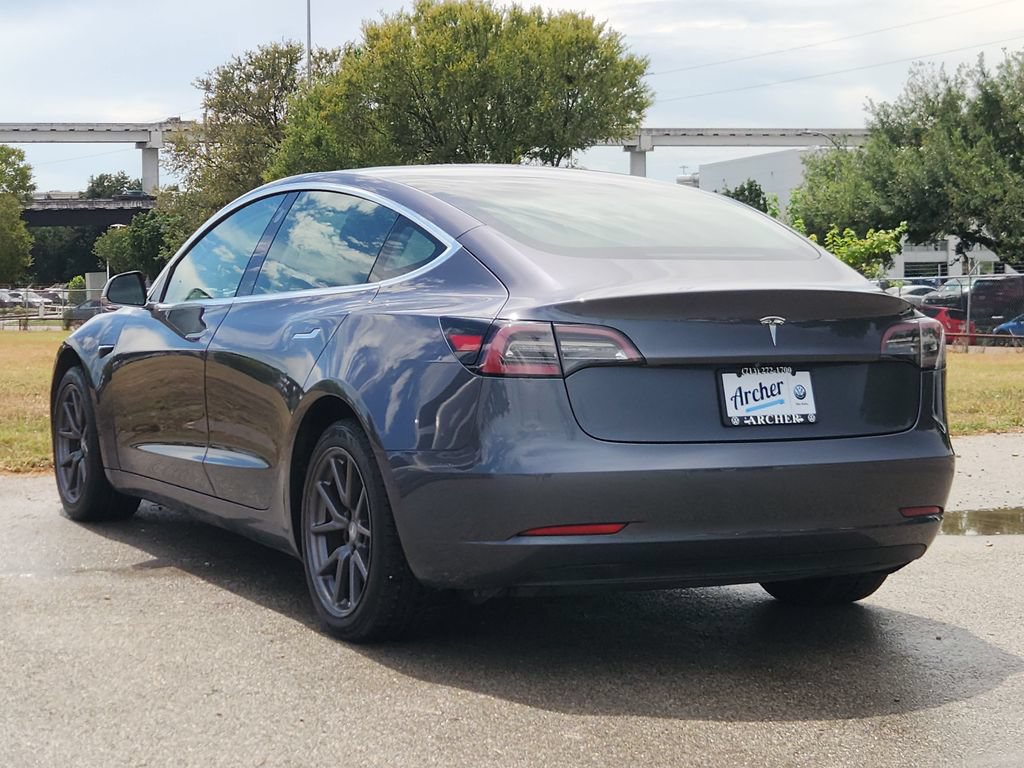 Used 2019 Tesla Model 3 Standard Range Plus RWD image 4