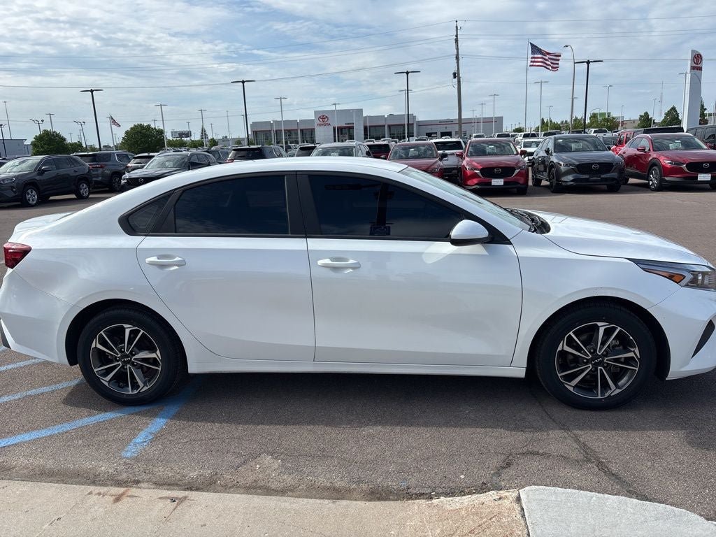 Used 2024 Kia Forte LXS FWD image 4