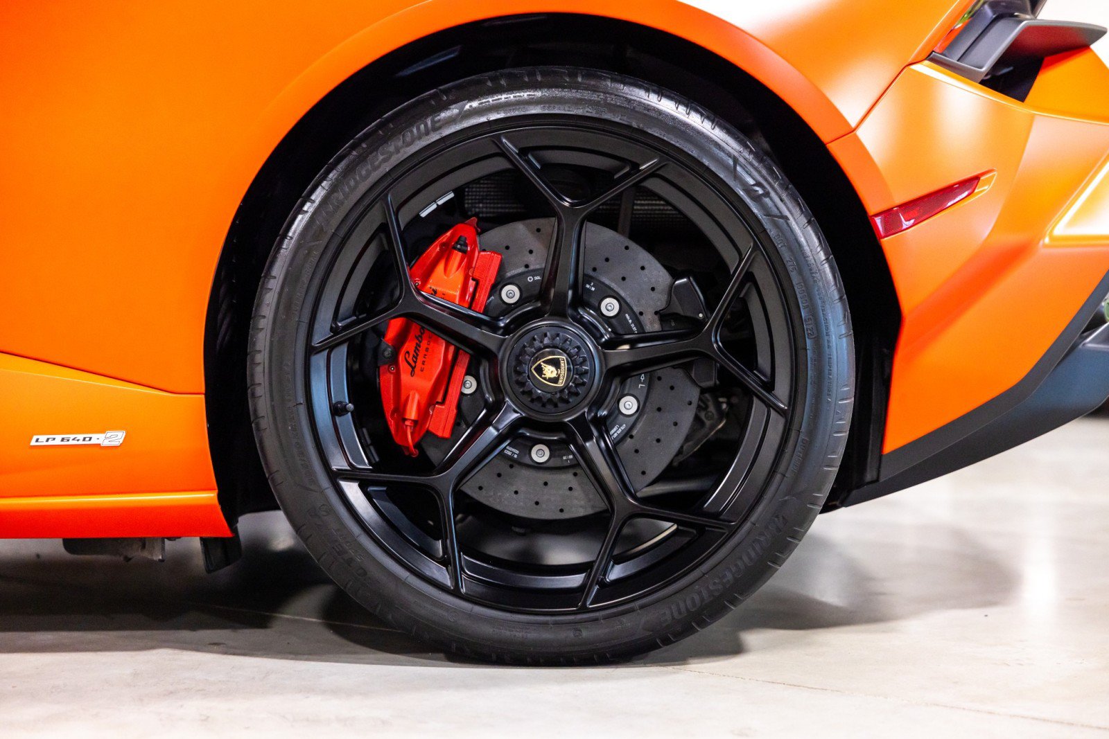 Used 2023 Lamborghini Huracan Tecnica RWD image 19