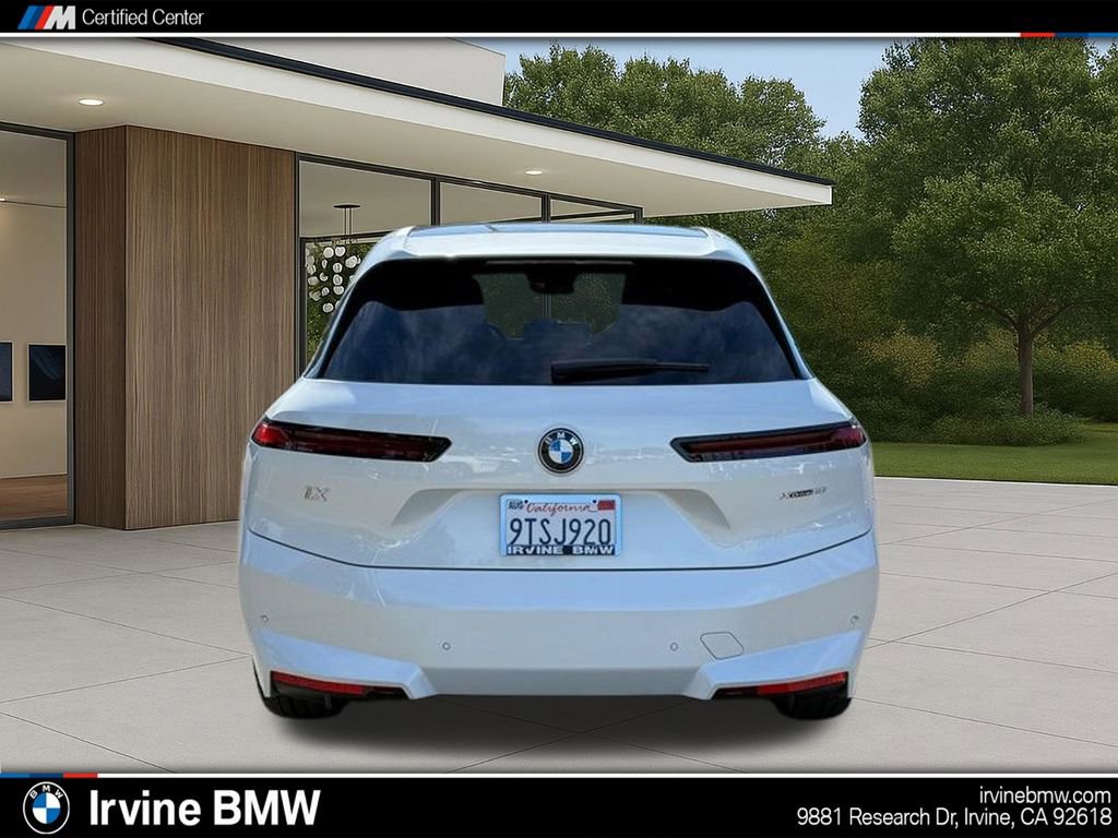 Used 2026 BMW iX xDrive60 w/ Premium Package image 10