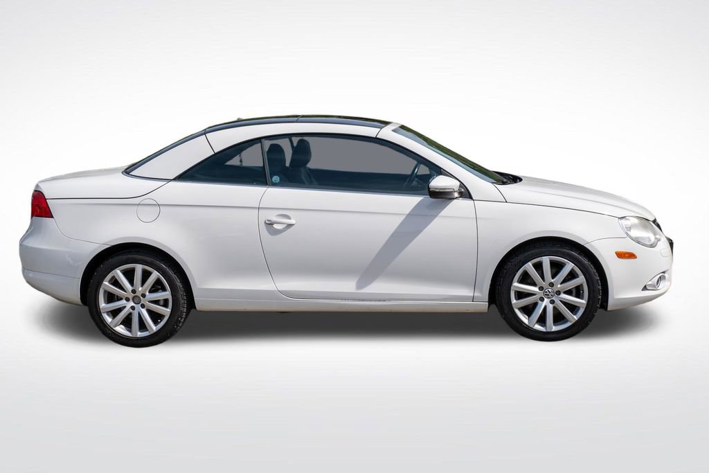 Used 2010 Volkswagen Eos Komfort FWD image 30