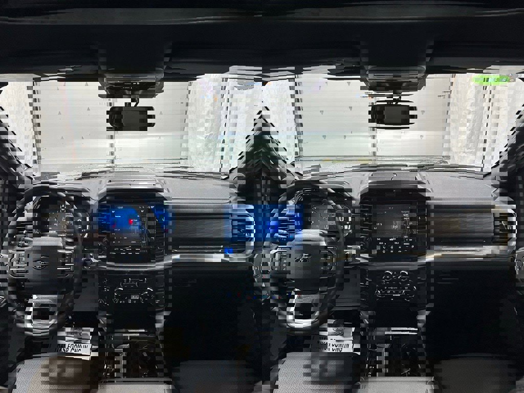 Used 2025 Ford F150 Lariat w/ Equipment Group 501A Mid image 40