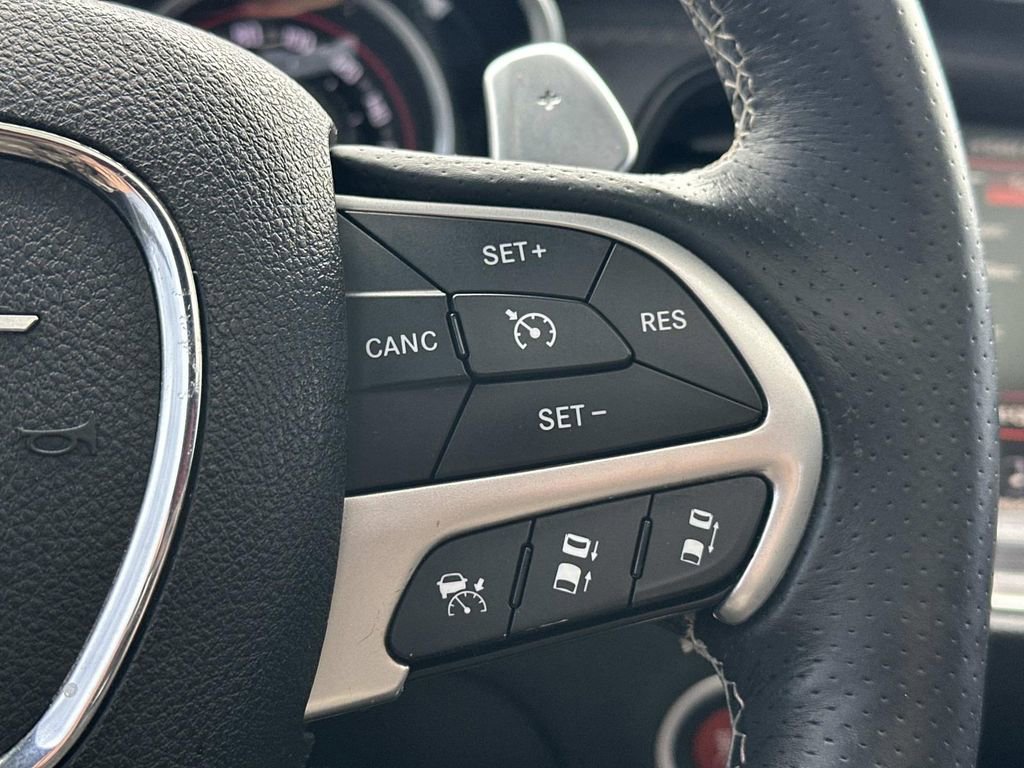 Used 2016 Dodge Challenger SRT w/ Technology Group image 22