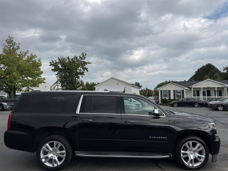 Used 2017 Chevrolet Suburban Premier AWD/4WD image 8