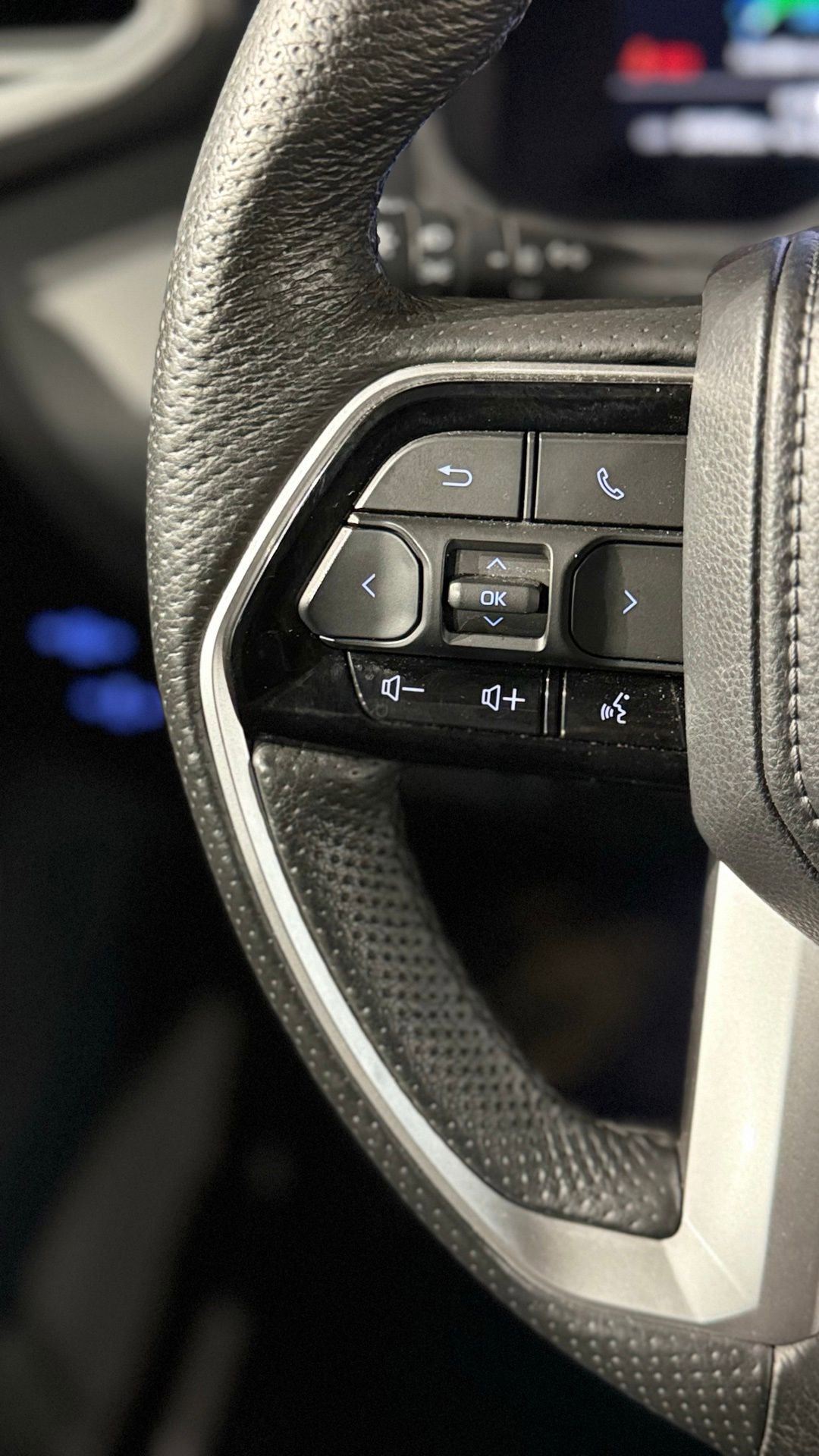 Used 2023 Toyota Sequoia Platinum image 74