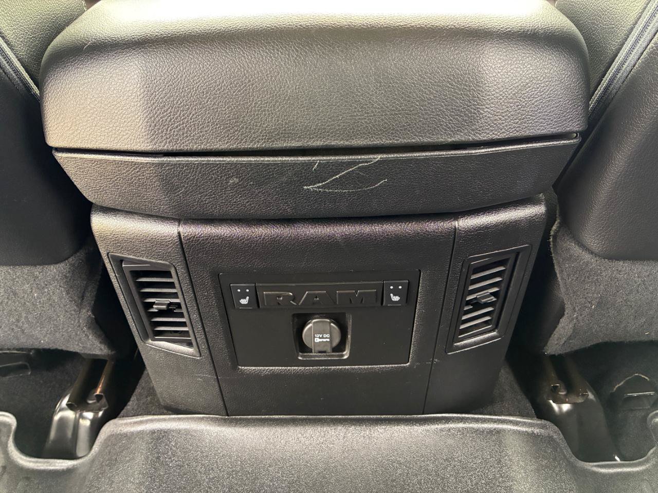 Used 2013 RAM 2500 Laramie AWD/4WD image 29