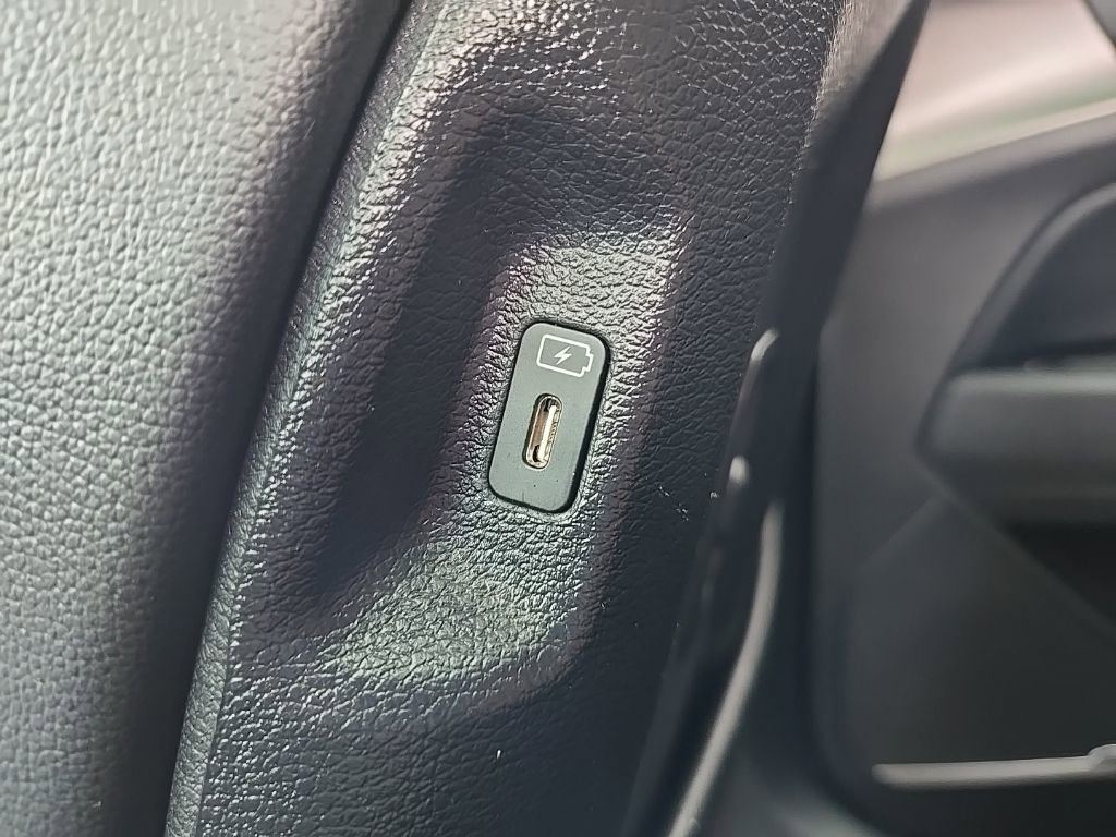 Used 2023 Kia Sportage EX w/ EX Premium Package image 46