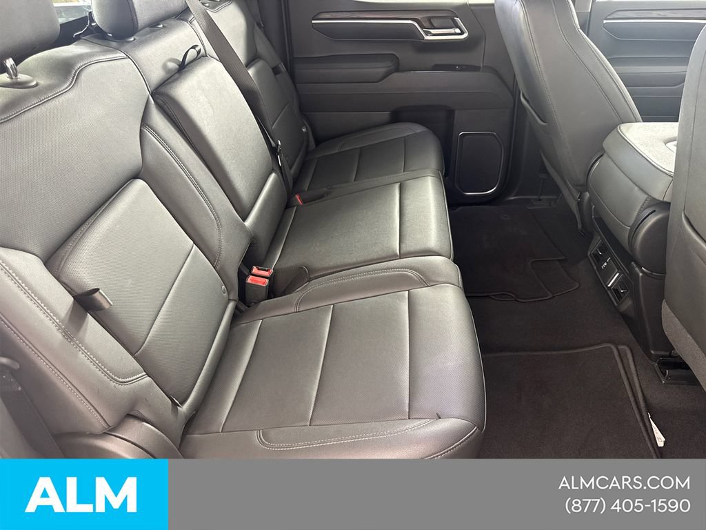 Used 2026 GMC Sierra 1500 SLT AWD/4WD image 18