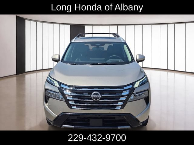 Used 2026 Nissan Rogue Platinum w/ Platinum Premium Package AWD/4WD image 2