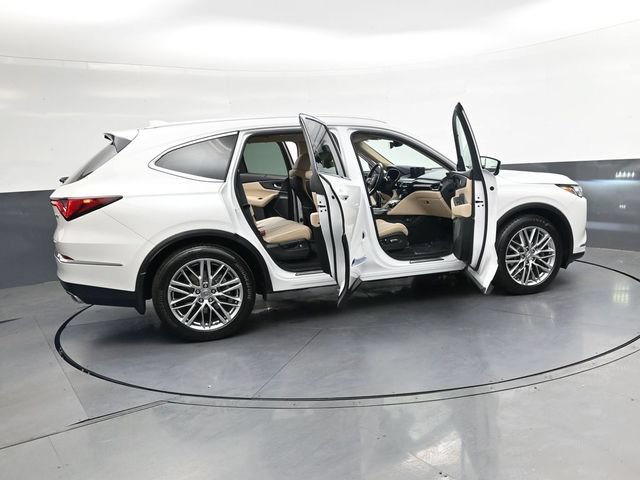 Used 2023 Acura MDX SH-AWD w/ Advance Package image 29