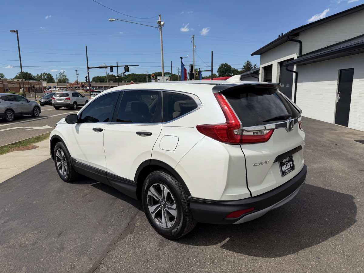 Used 2017 Honda CR-V LX image 3