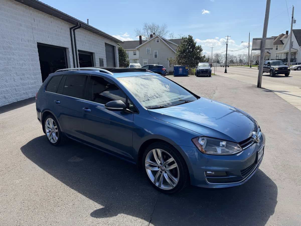 Used 2015 Volkswagen Golf SEL image 6