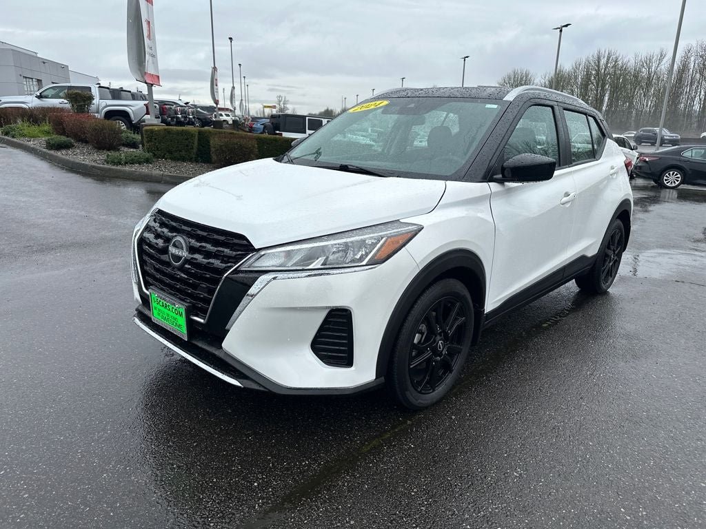 Used 2024 Nissan Kicks SV FWD image 10