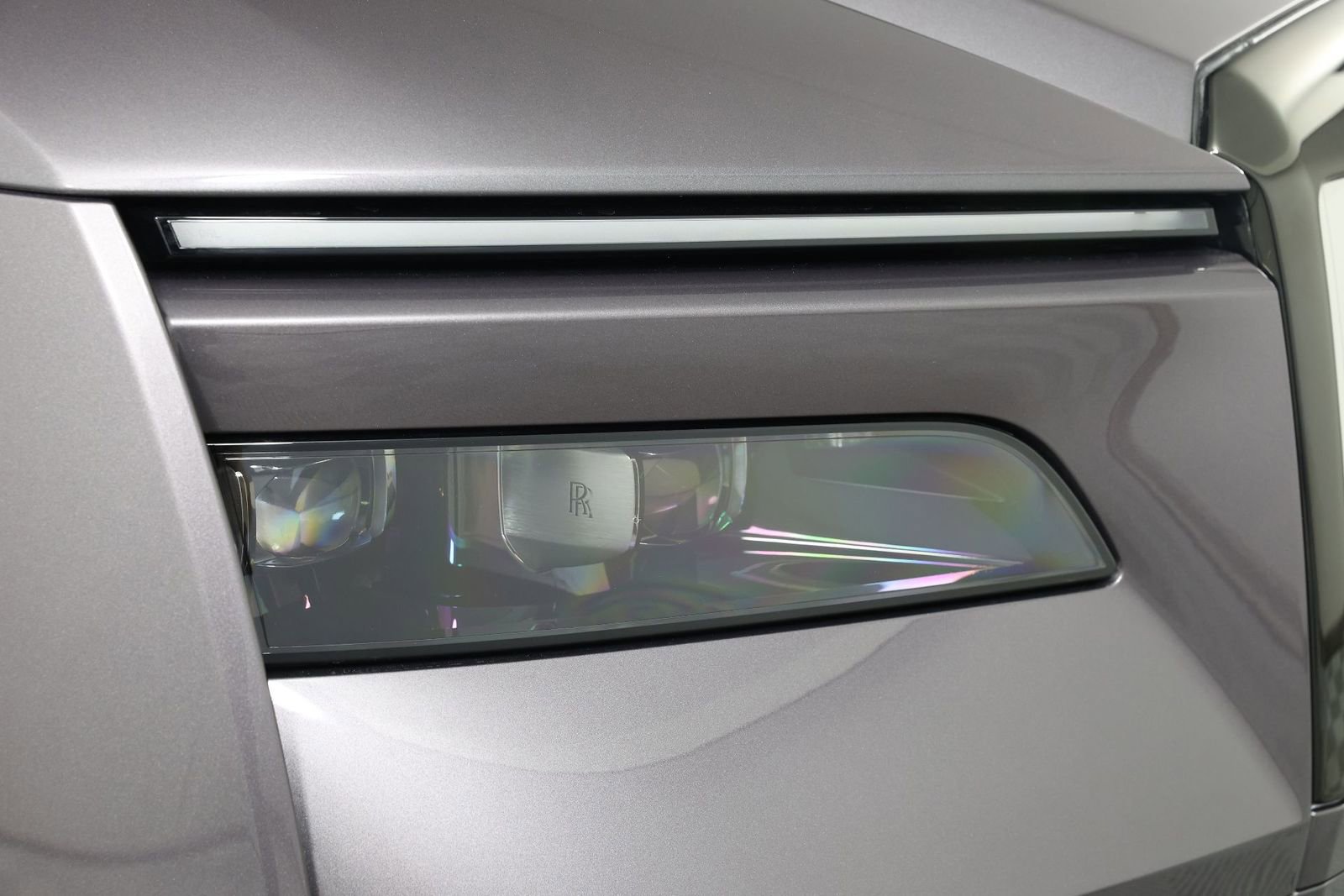 New 2026 Rolls-Royce Spectre Black Badge image 28