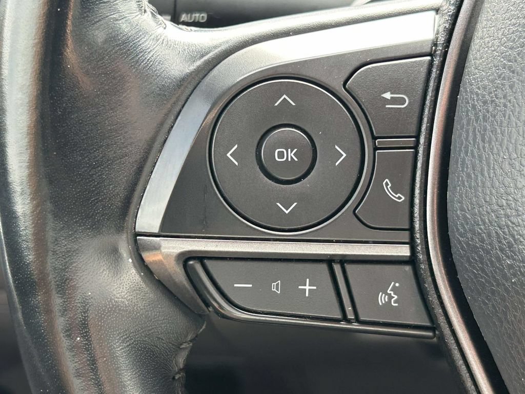 Used 2021 Toyota Camry SE FWD image 26
