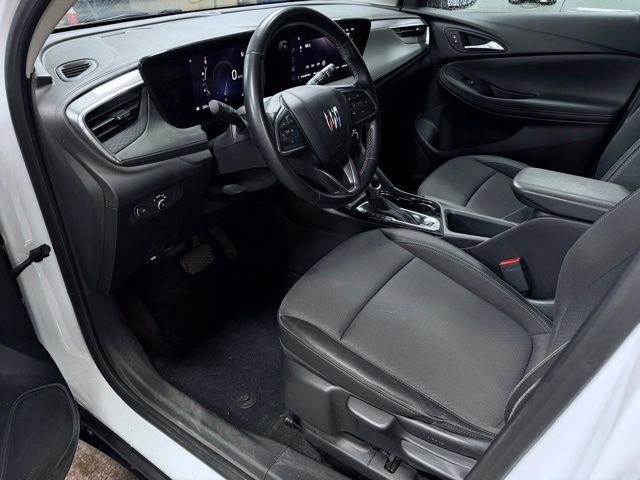 Used 2024 Buick Encore GX Preferred FWD image 16