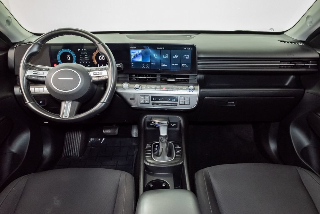 Used 2025 Hyundai Kona SEL FWD image 26