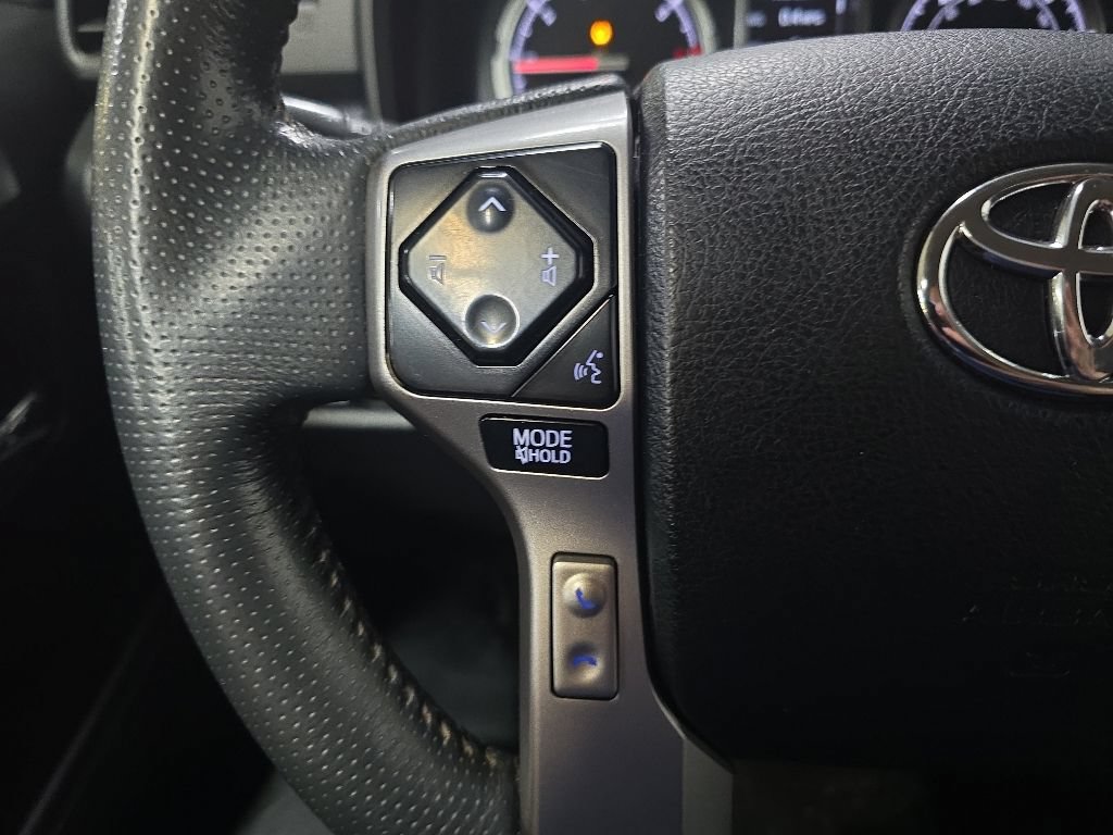 Used 2023 Toyota 4Runner TRD Sport AWD/4WD image 15