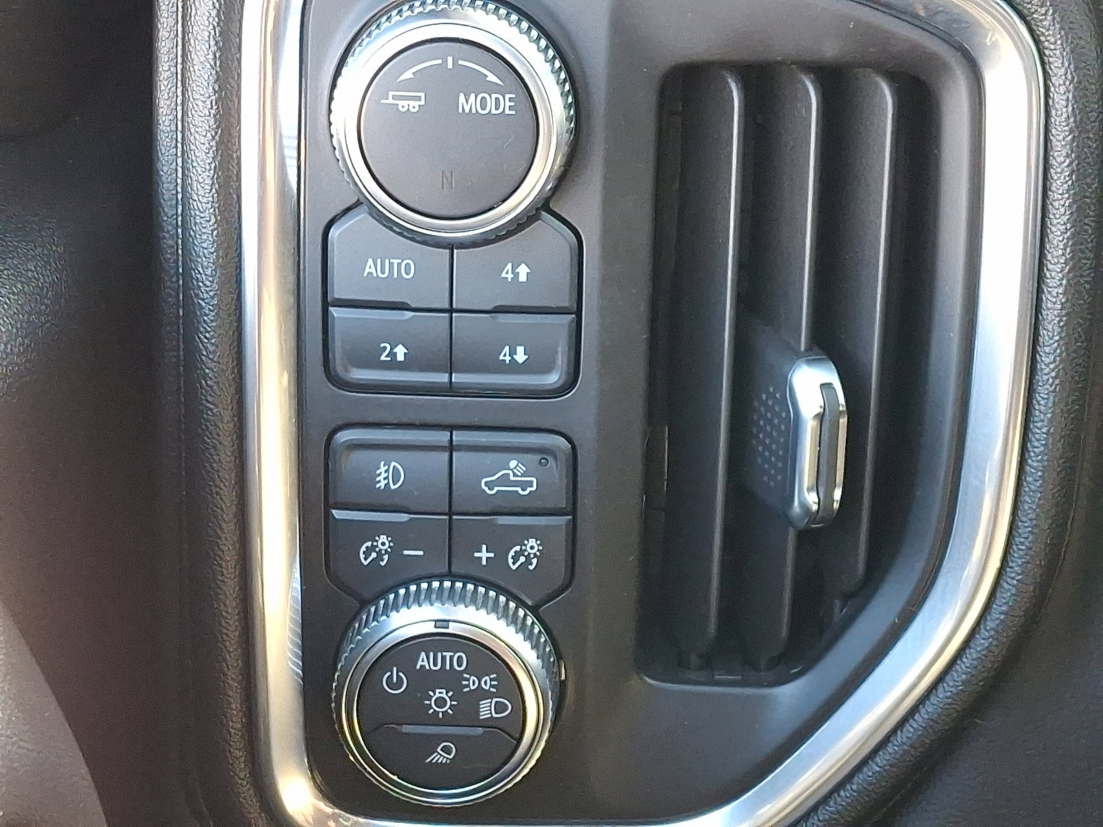 Used 2021 GMC Sierra 1500 Elevation image 23