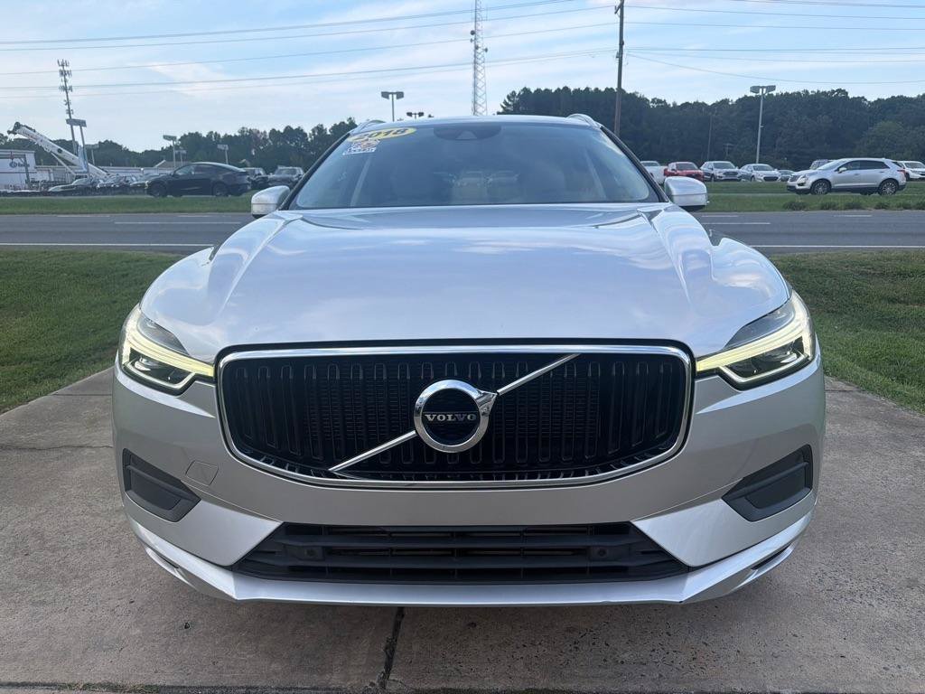 Used 2018 Volvo XC60 T5 Momentum w/ Vision Package AWD/4WD image 3