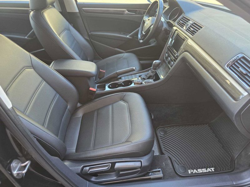 Used 2016 Volkswagen Passat 1.8T SE image 5
