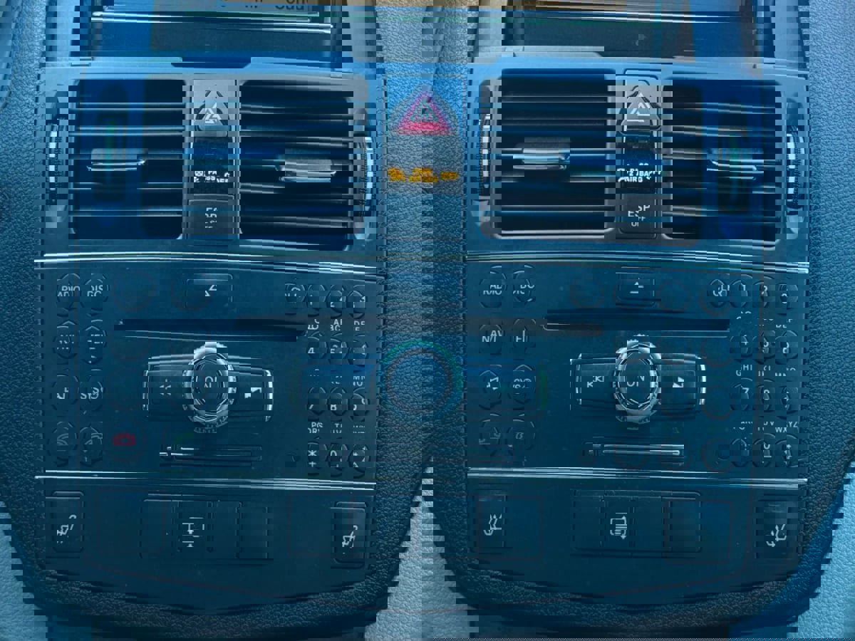 Used 2009 Mercedes-Benz C 350 Sport image 51