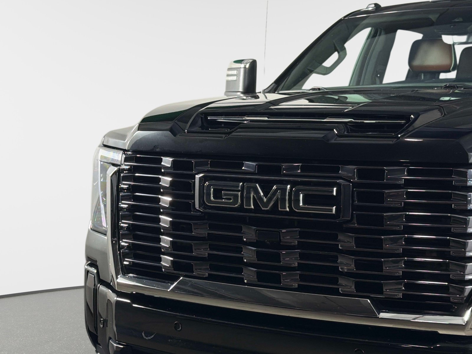 Used 2025 GMC Sierra 2500 Denali Ultimate AWD/4WD image 11