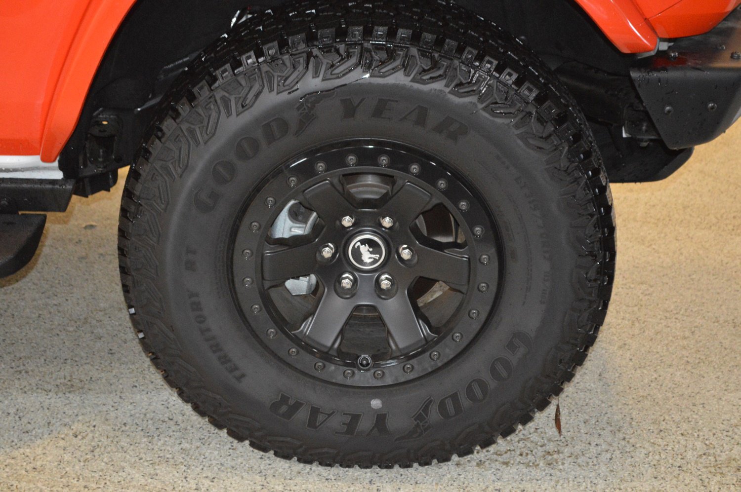 Used 2025 Ford Bronco Stroppe Edition image 9