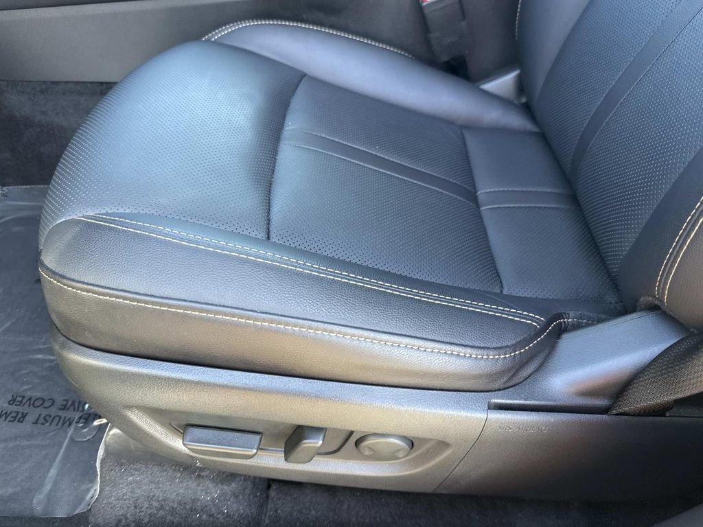 Certified 2026 MAZDA CX-70 3.3 Turbo w/ Preferred Package image 31