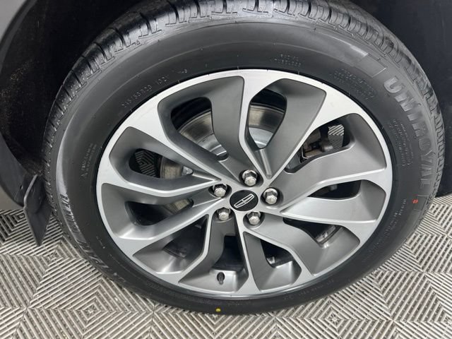 Certified 2022 Lincoln Nautilus Reserve AWD/4WD image 10