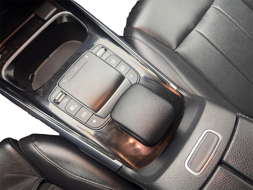 Used 2022 Mercedes-Benz GLB 250 w/ Premium Package Lite image 66