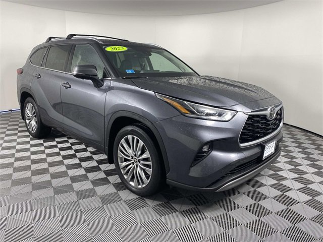 Used 2023 Toyota Highlander Platinum
