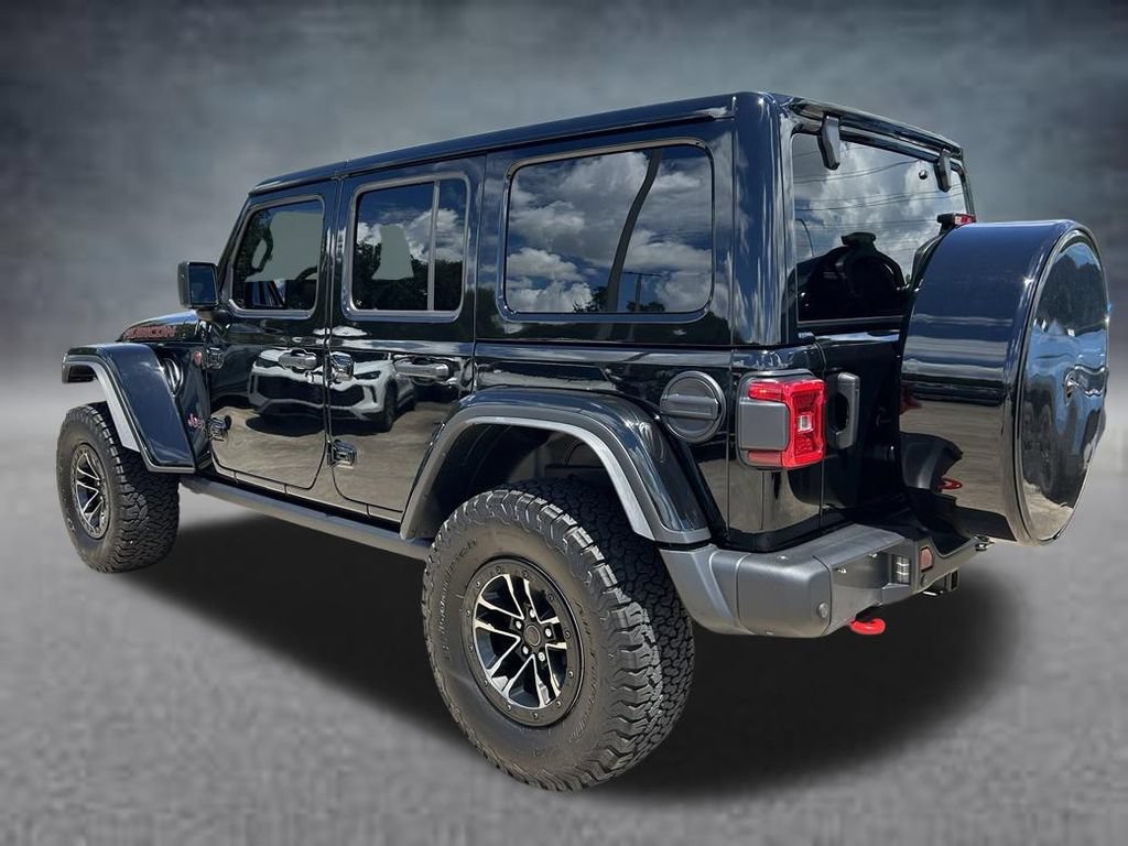 Used 2025 Jeep Wrangler Unlimited Rubicon AWD/4WD image 4