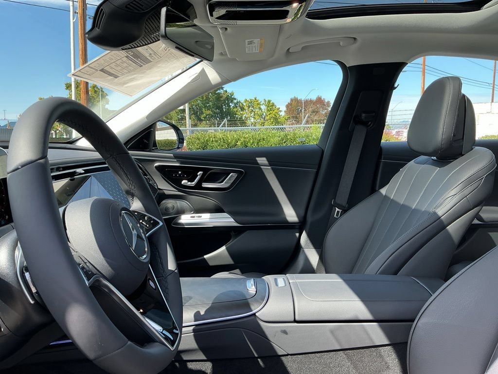 New 2027 Mercedes-Benz E 350 4MATIC Sedan image 11