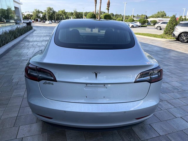 Used 2018 Tesla Model 3 Long Range RWD image 3