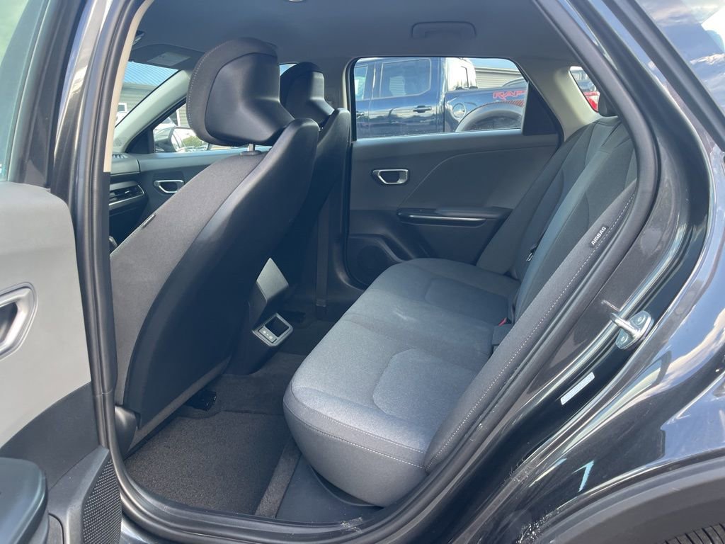 Used 2025 Kia K4 FWD image 12
