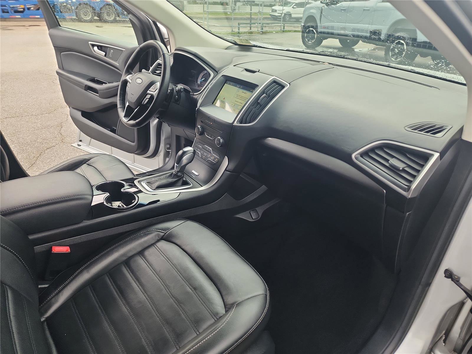 Used 2017 Ford Edge SEL w/ Equipment Group 201A image 27