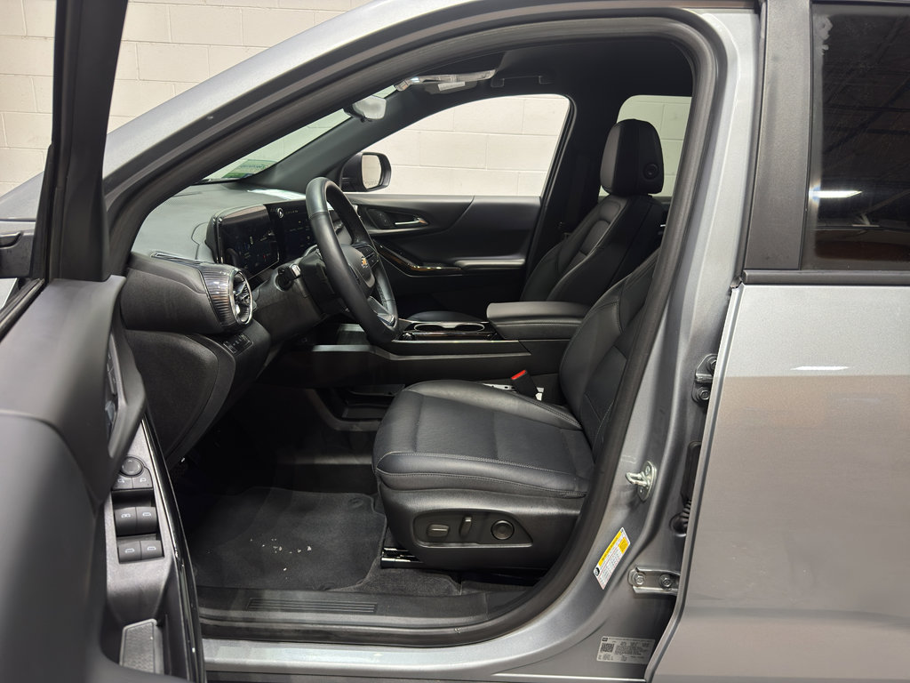 Used 2025 Chevrolet Equinox LT w/ Convenience Package II image 15