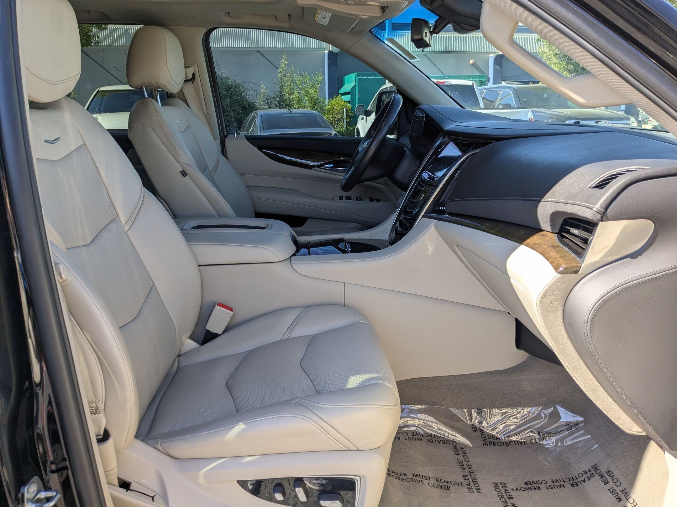 Used 2020 Cadillac Escalade ESV Luxury AWD/4WD image 31