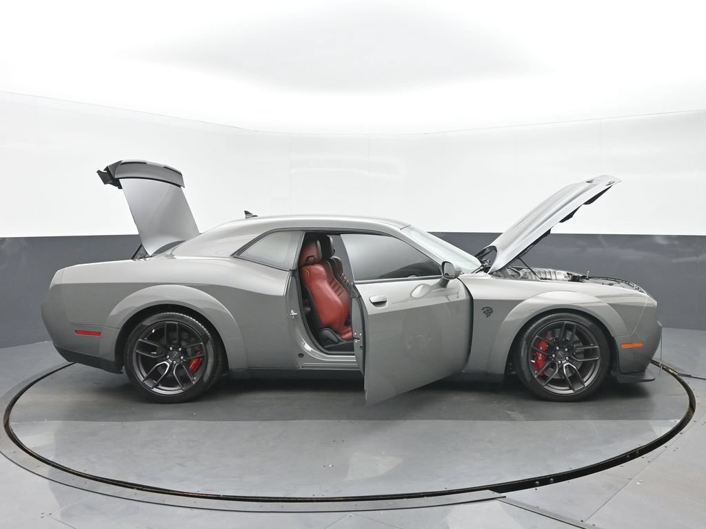 Used 2019 Dodge Challenger SRT Hellcat w/ Widebody Package RWD image 37