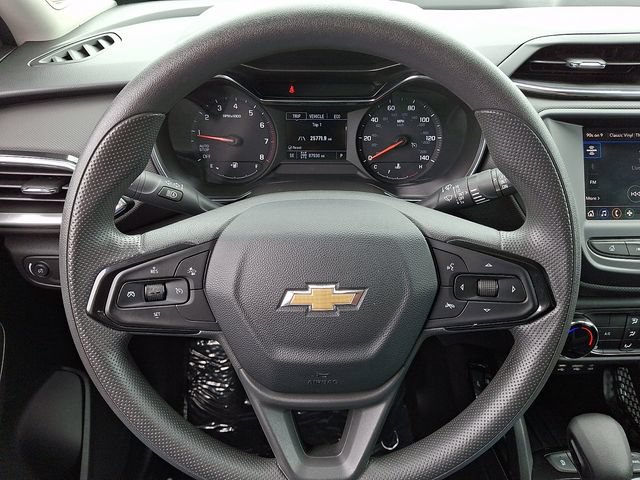 Used 2022 Chevrolet TrailBlazer LT w/ LPO, Blackout Package AWD/4WD image 19