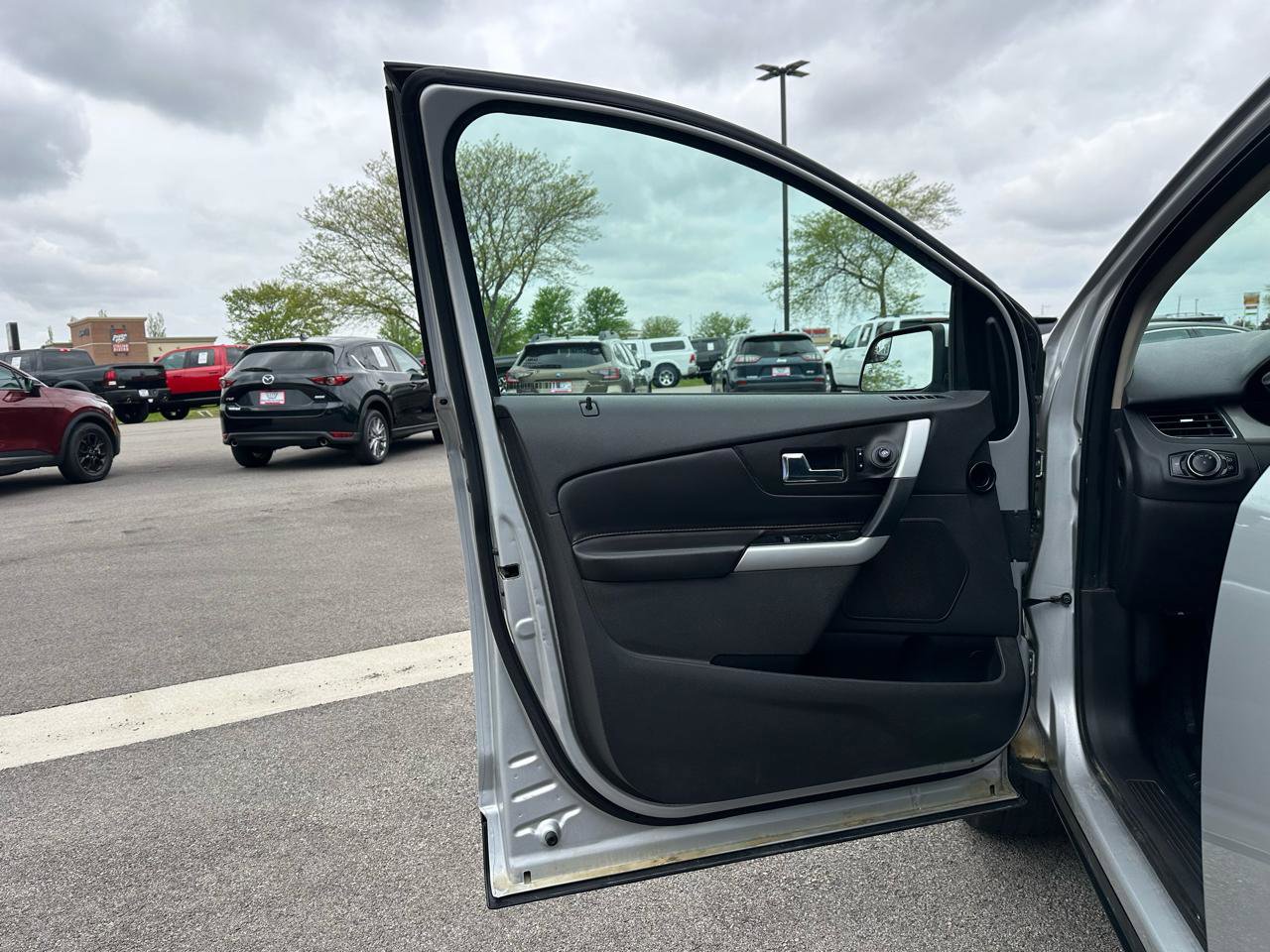 Used 2013 Ford Edge SEL AWD/4WD image 11