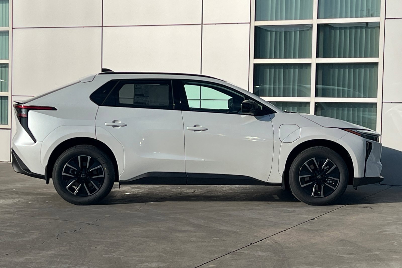 New 2026 Toyota bZ XLE video 3