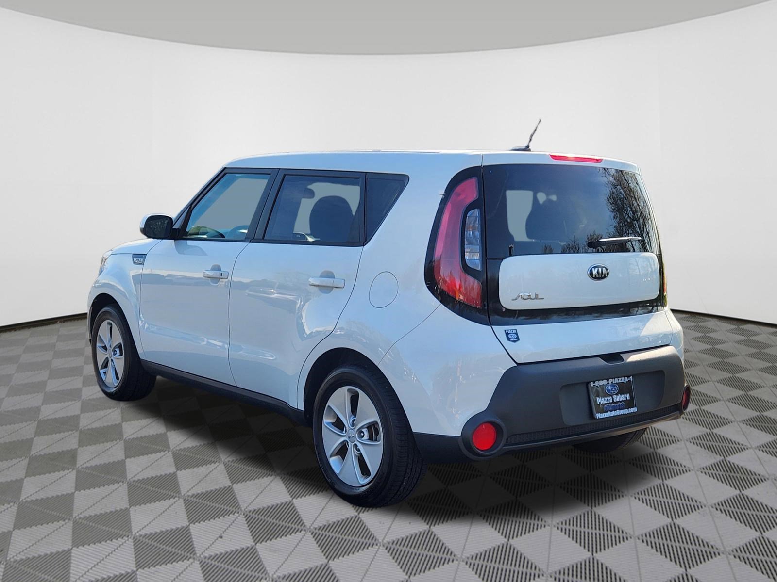Used 2016 Kia Soul FWD image 3