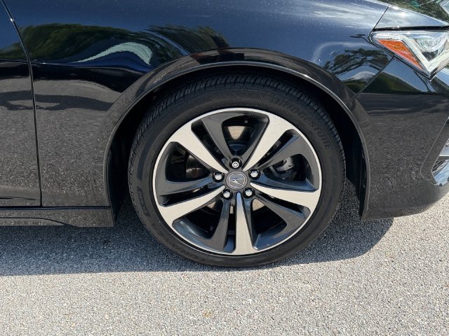 Used 2025 Acura TLX w/ Technology Package FWD image 10