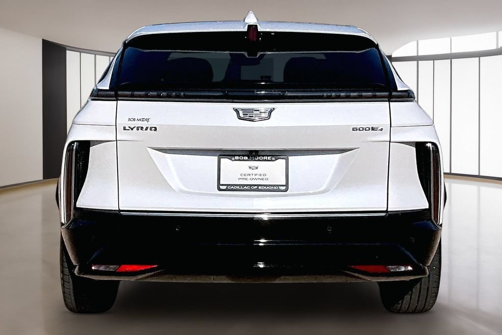 Used 2024 Cadillac Lyriq Luxury AWD/4WD image 4