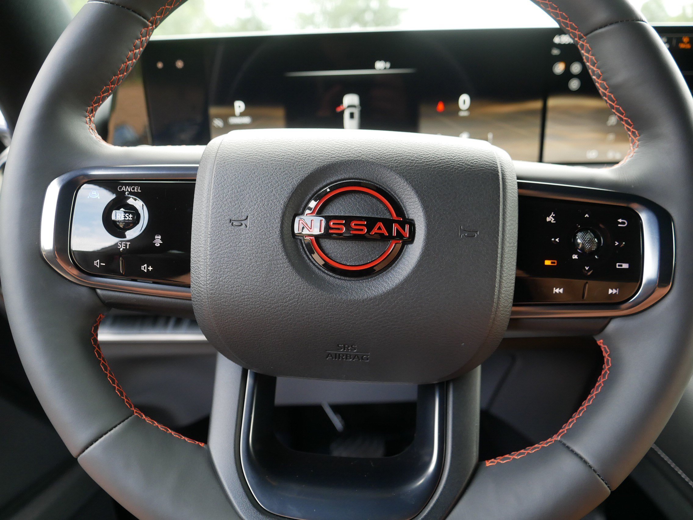 Certified 2025 Nissan Armada PRO-4X AWD/4WD image 25