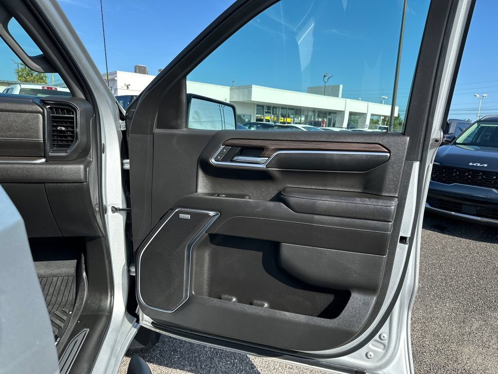 Used 2022 Chevrolet Silverado 1500 RST w/ RST All Star Premium Package AWD/4WD image 17
