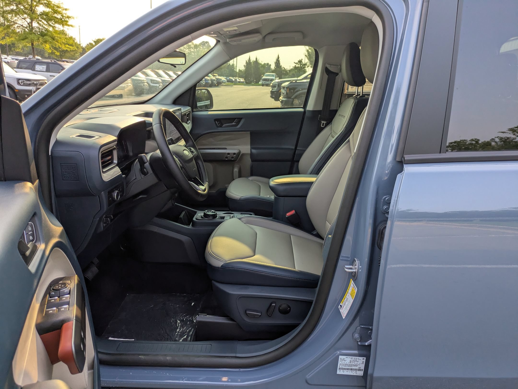 New 2026 Ford Maverick Lariat w/ 4K Tow Package AWD/4WD image 13